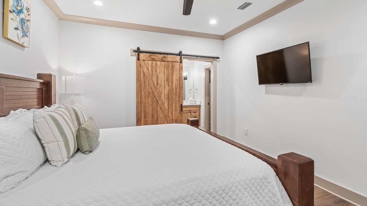 Photo of Bedroom in Foley
