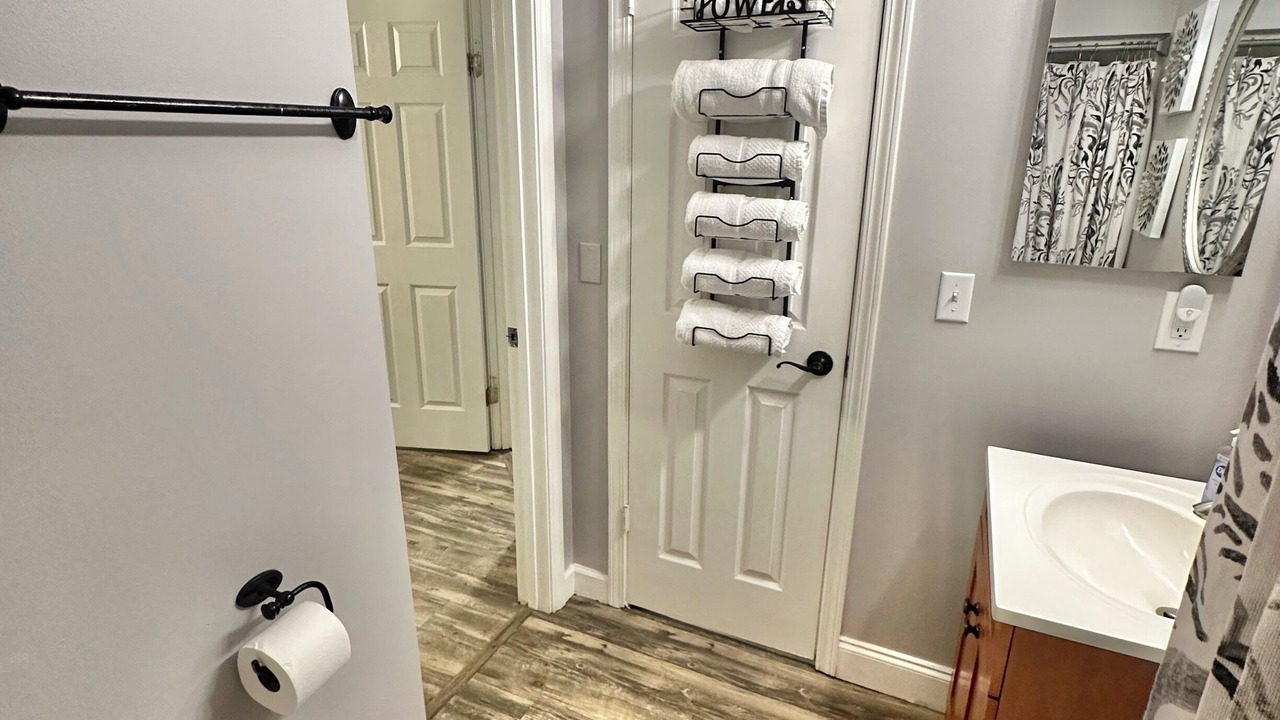 Photo of Bathroom in Niceville