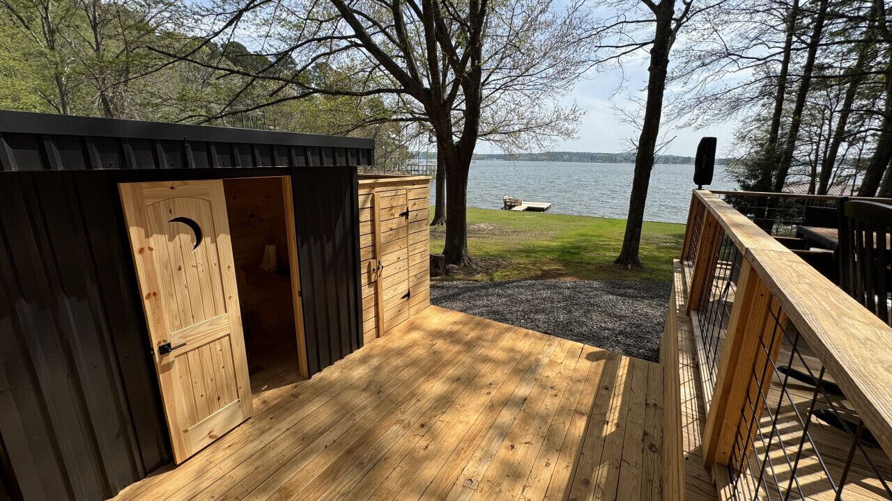 Photo of Patio Balcony in Homer