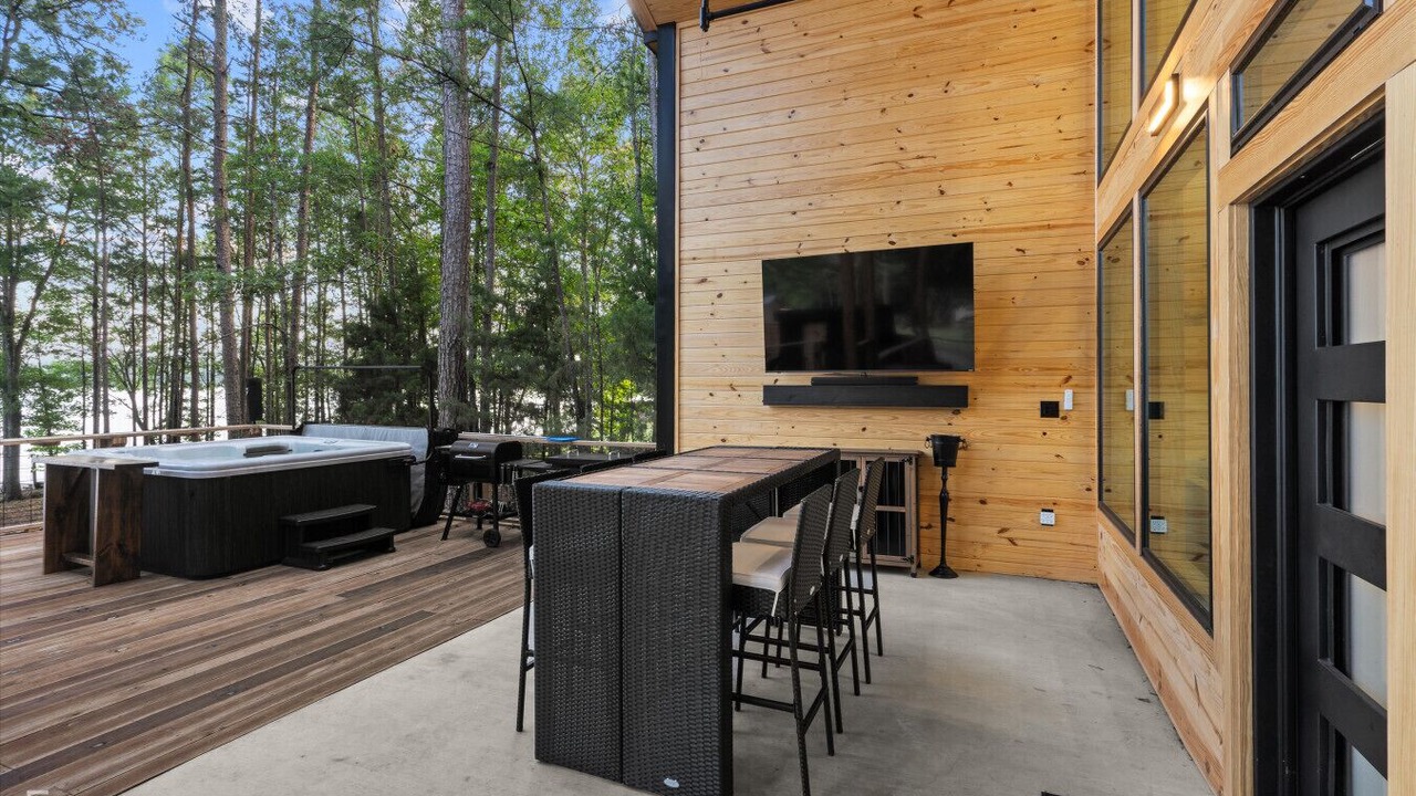 Photo of Patio Balcony in Homer