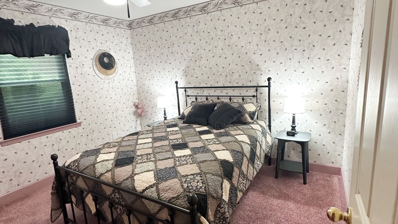Photo of Bedroom in Crane Hill