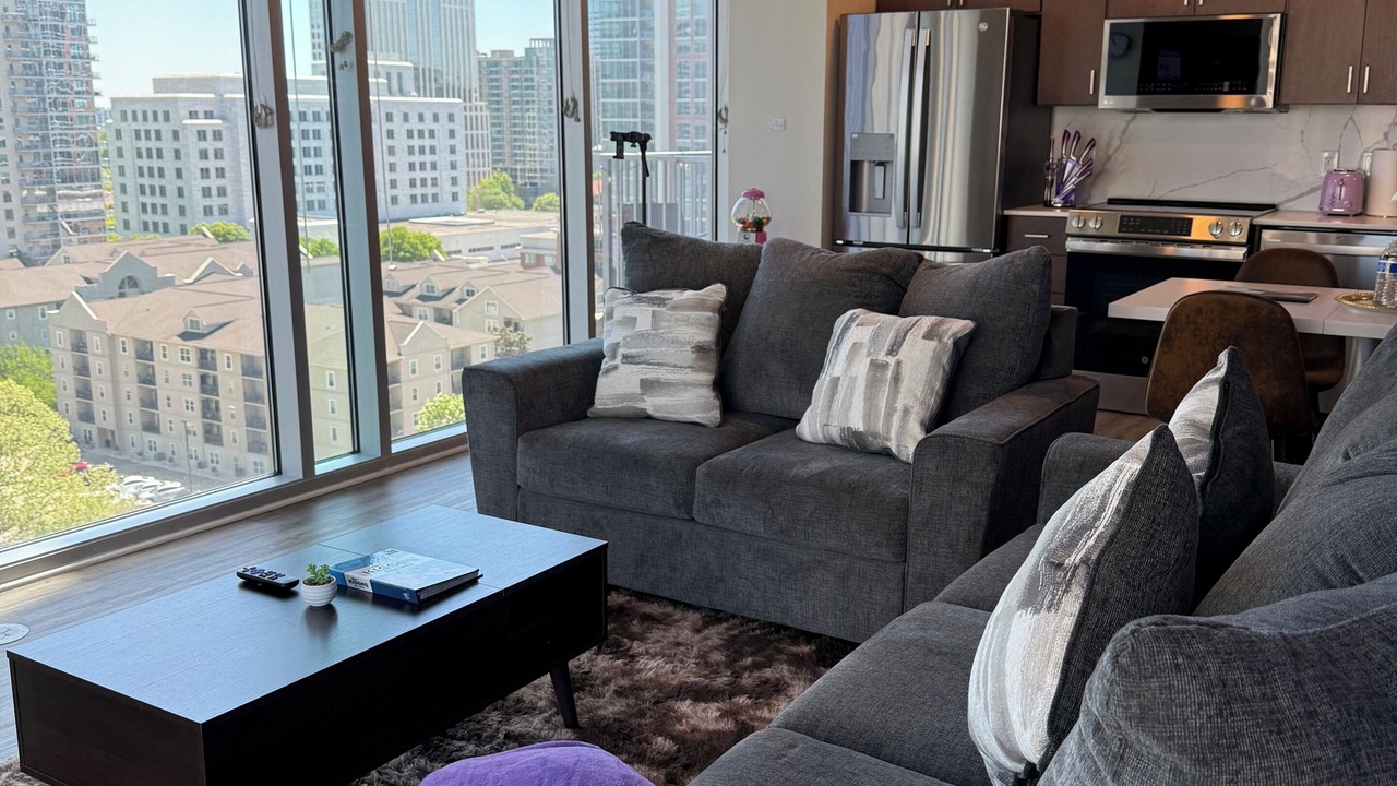 Photo of Livingroom in Midtown