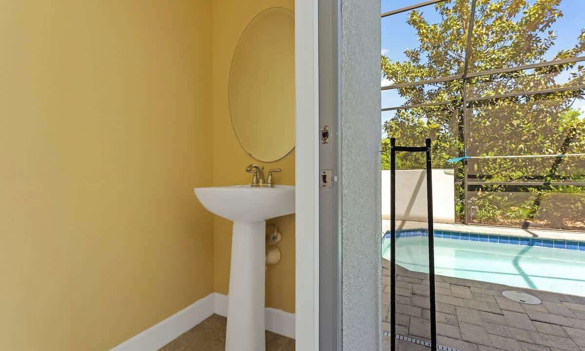 Photo of Bathroom in Davenport