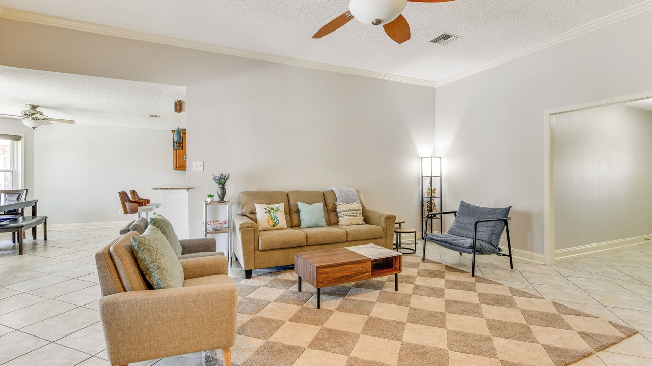 Photo of Livingroom in Slidell