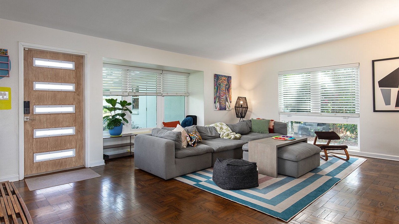 Photo of Livingroom in Audubon Park
