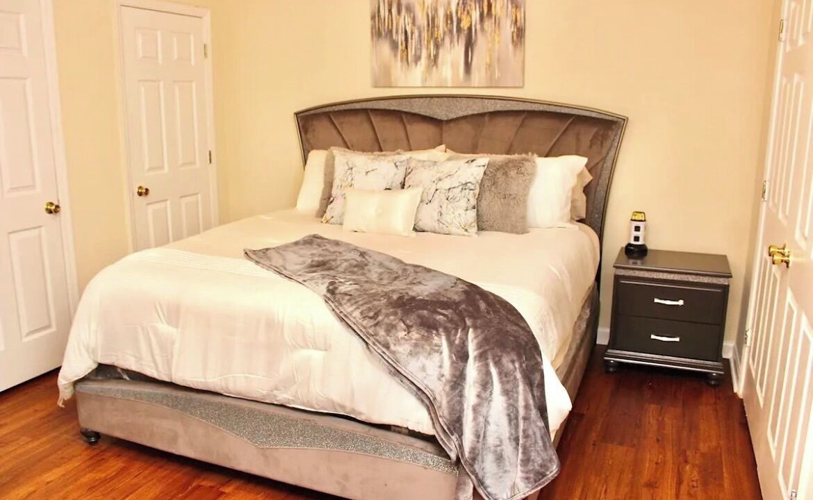 Photo of Bedroom in Albany