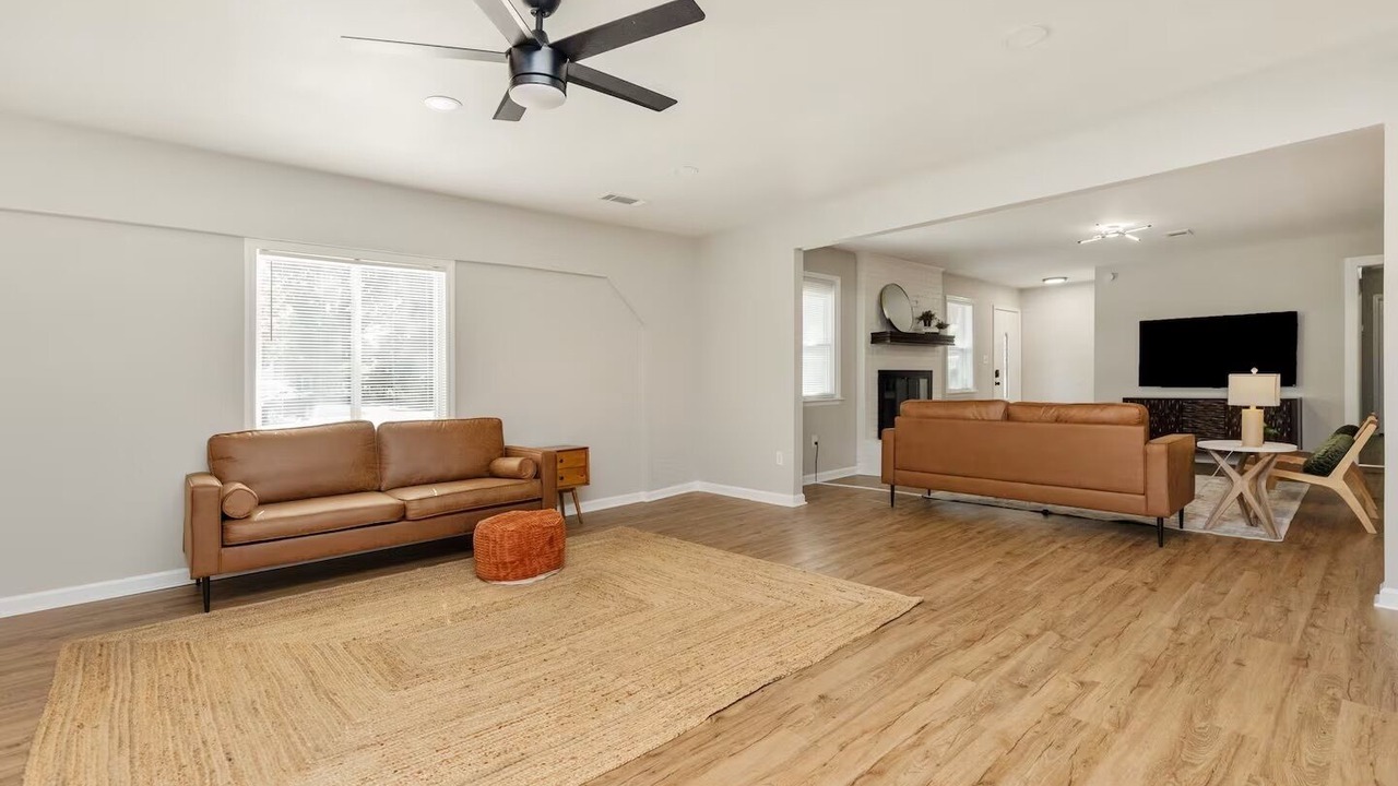 Photo of Livingroom in Houston County