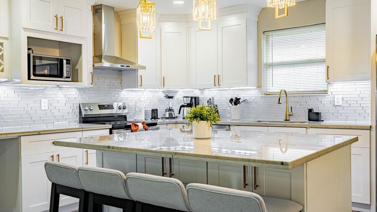 Photo of Kitchen in Kenner - Louis Armstrong International Airport