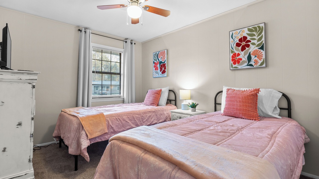 Photo of Bedroom in Perry