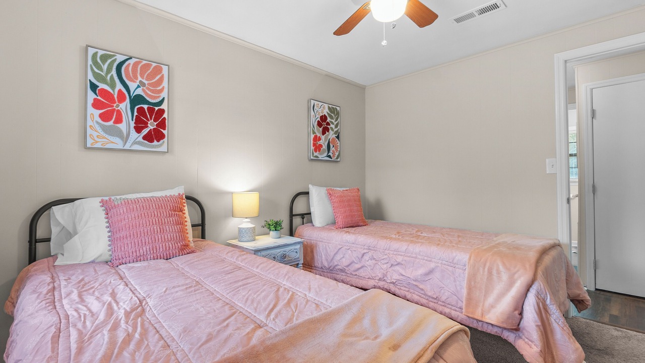 Photo of Bedroom in Perry