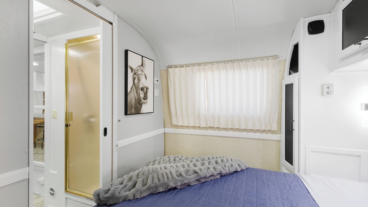 Photo of Bedroom in Gulf Shores