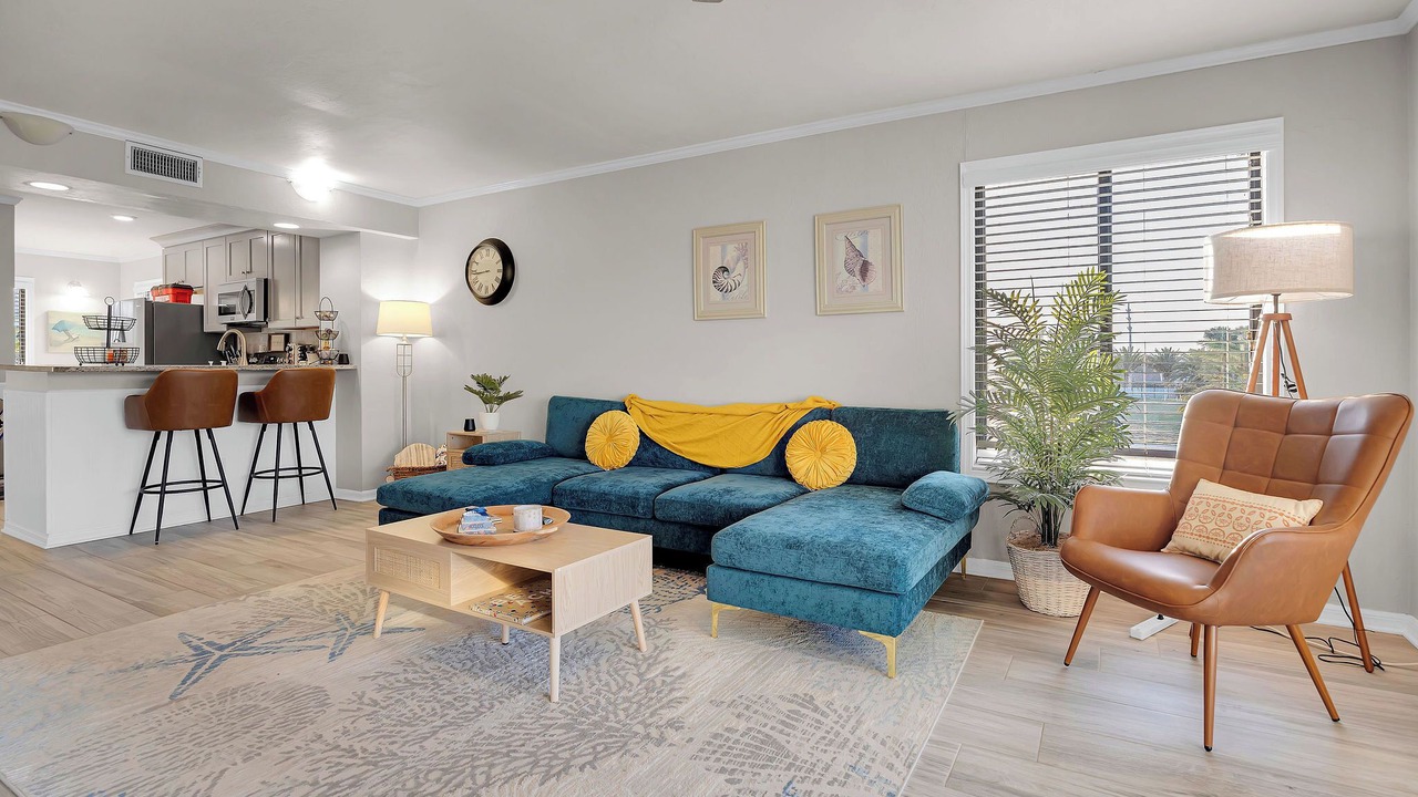 Photo of Livingroom in Butler Beach