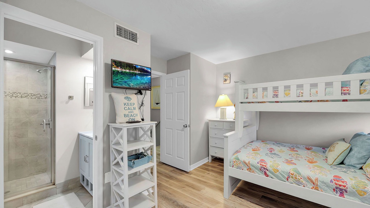 Photo of Bedroom in Butler Beach