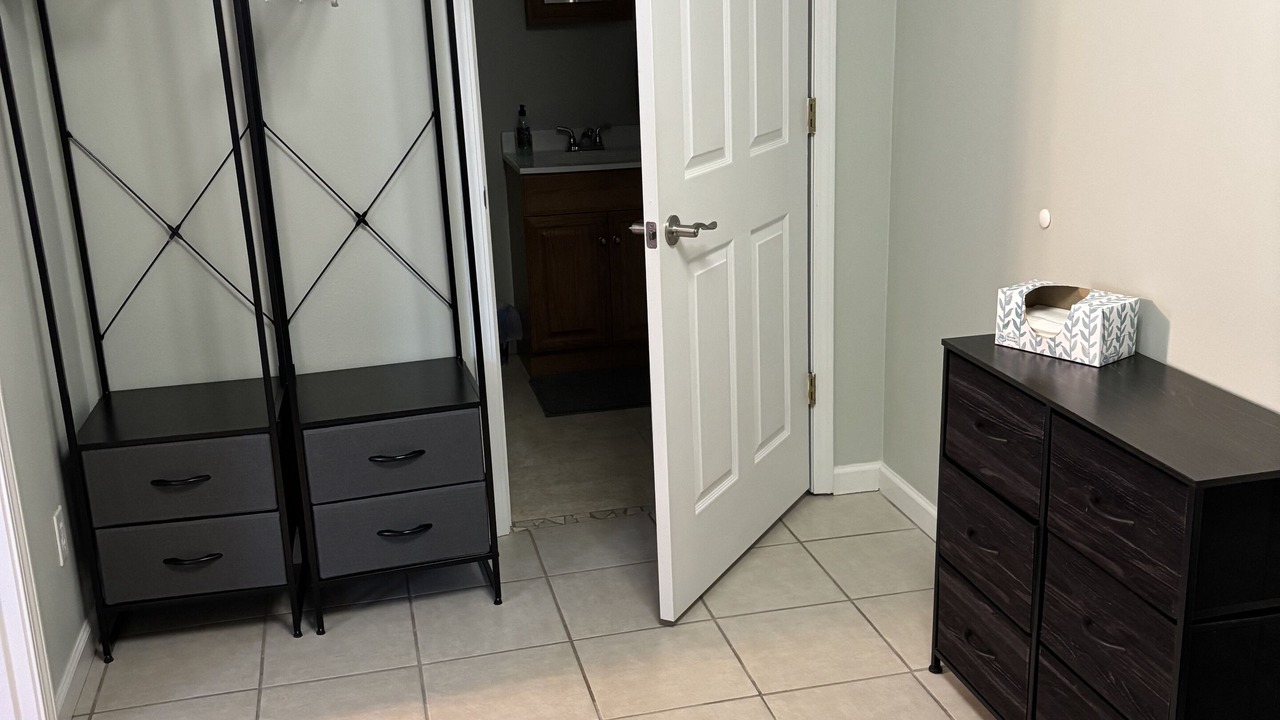 Photo of Bedroom in Foley