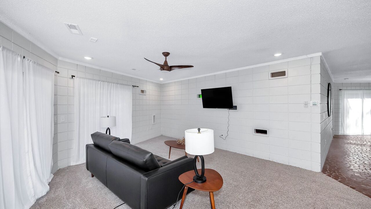 Photo of Livingroom in Huntsville