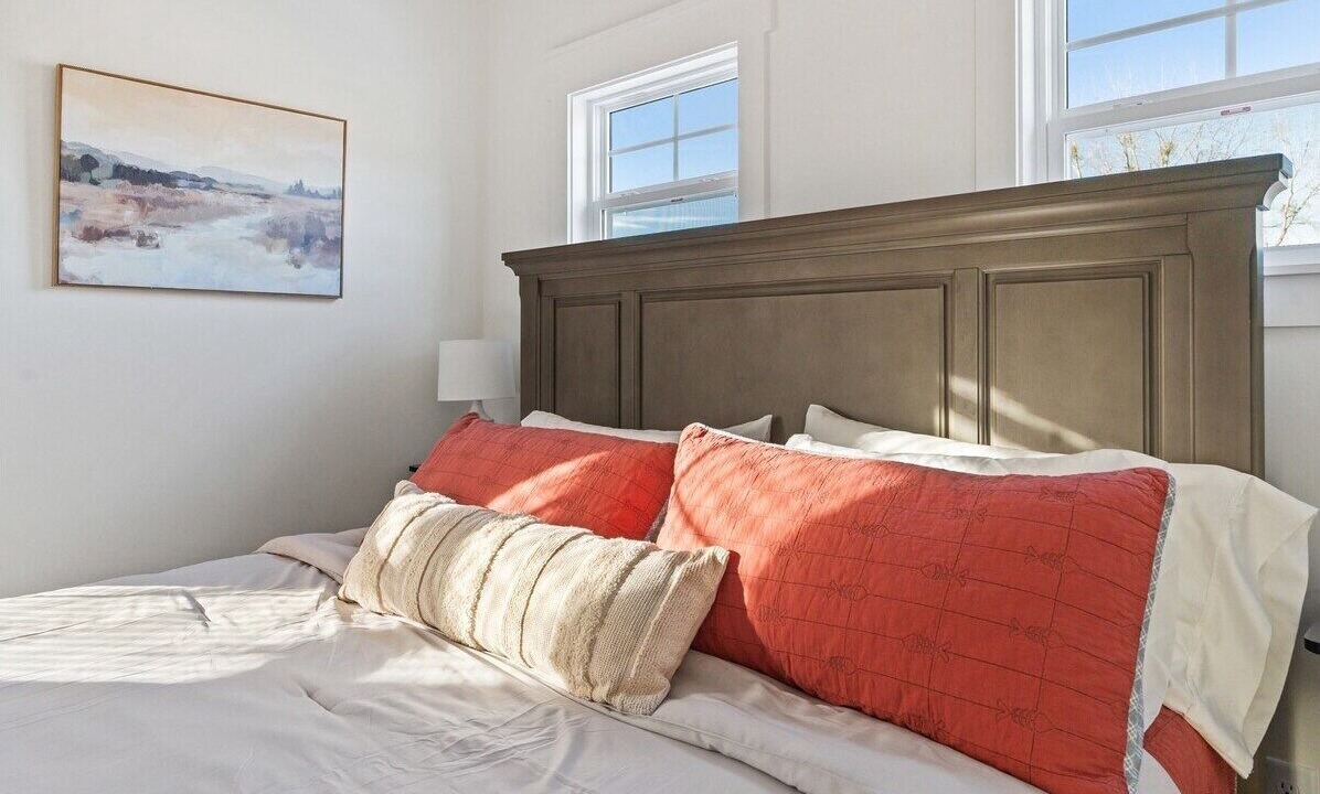 Photo of Bedroom in Guntersville