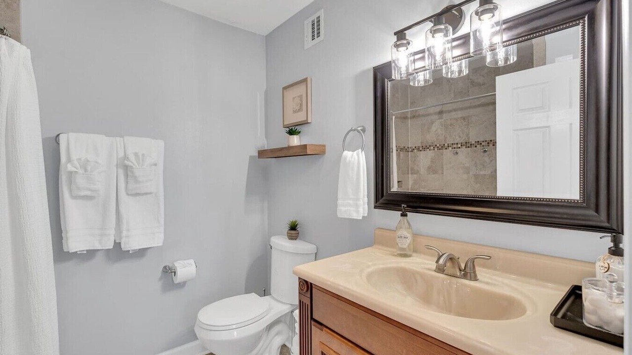 Photo of Bathroom in Mid-City