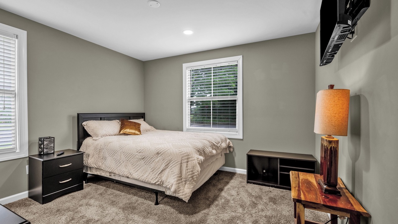 Photo of Bedroom in Tuscaloosa