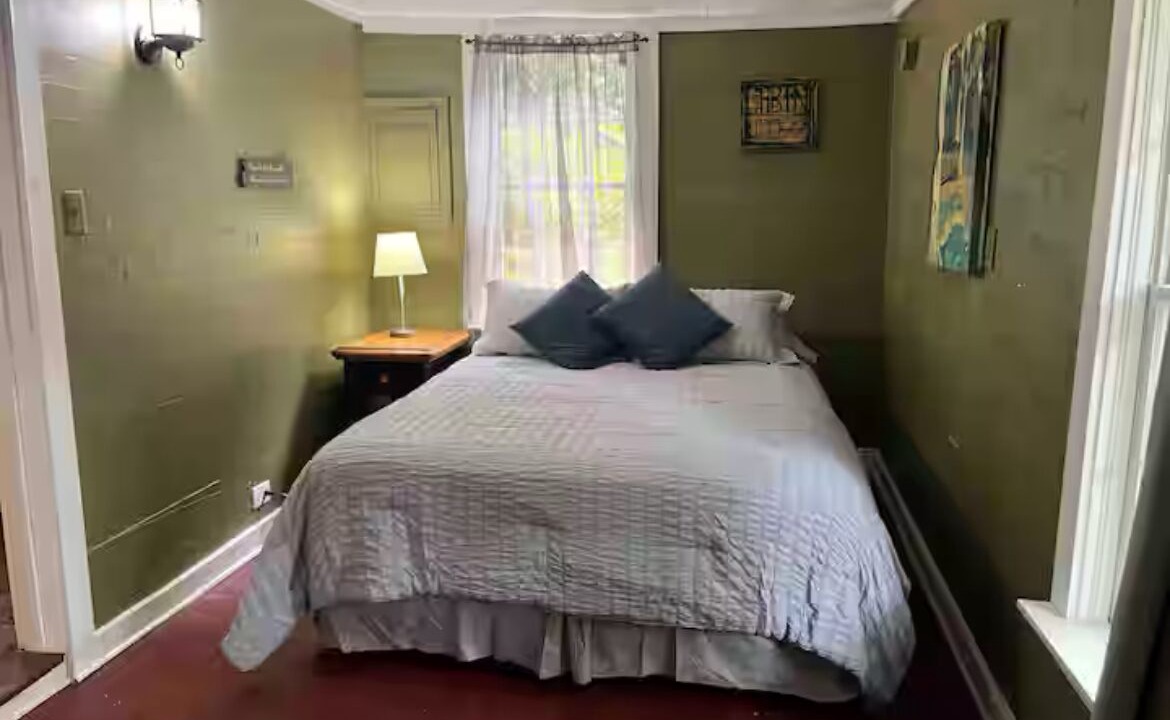 Photo of Bedroom in Griffin
