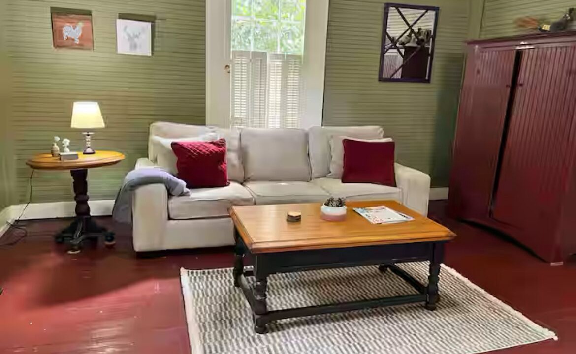 Photo of Livingroom in Griffin