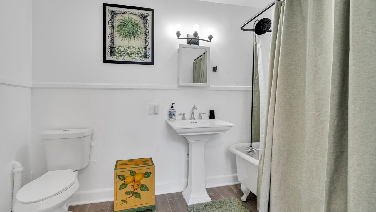Photo of Bathroom in Bywater