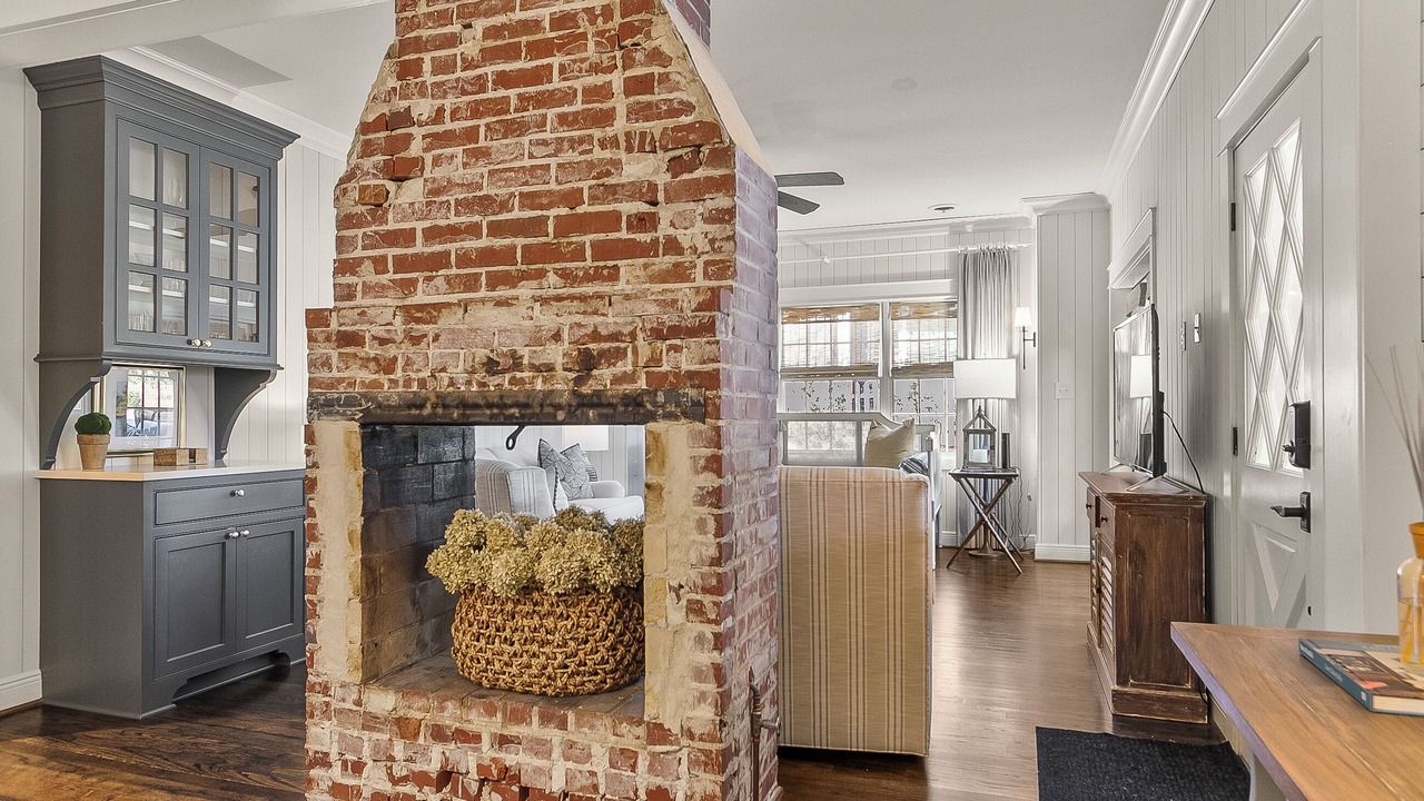 Photo of Livingroom in Northport