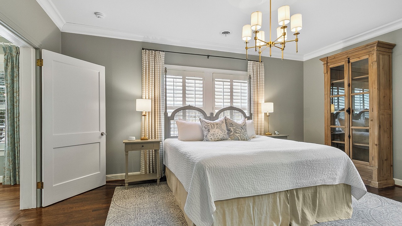Photo of Bedroom in Northport