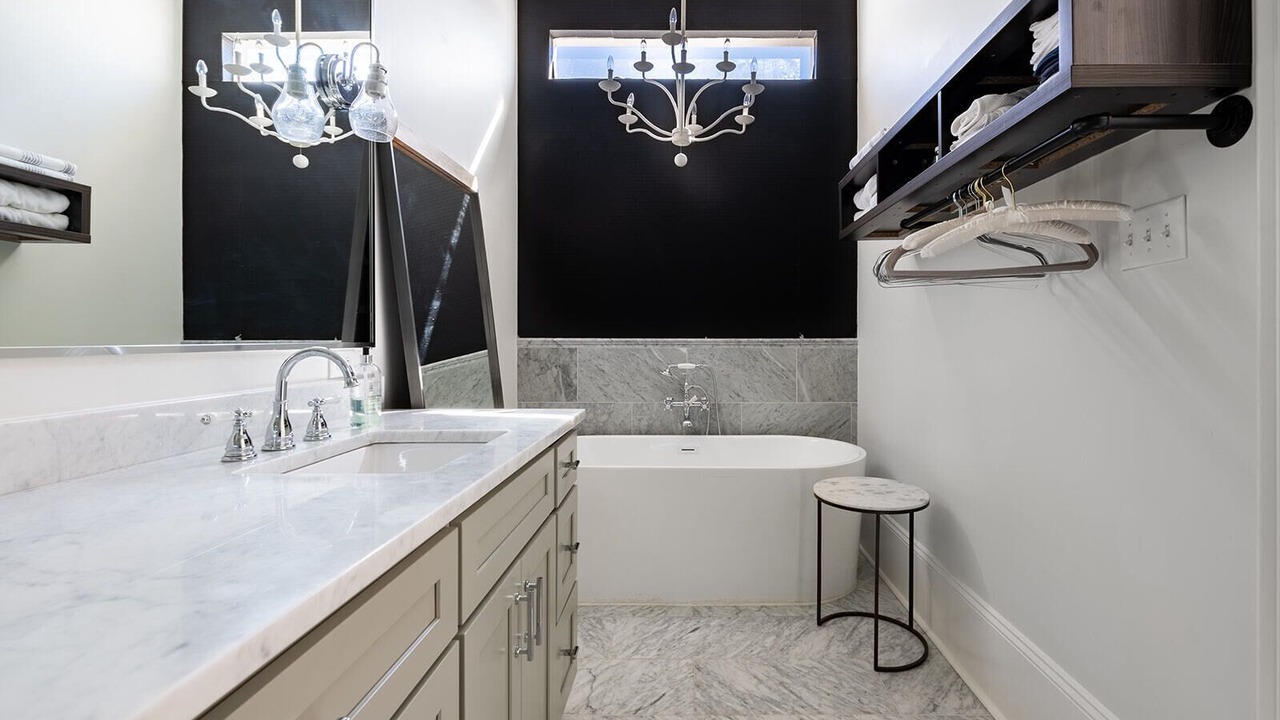 Photo of Bathroom in West Riverside