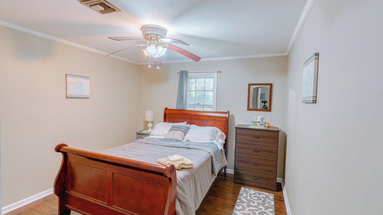Photo of Bedroom in Chickasaw