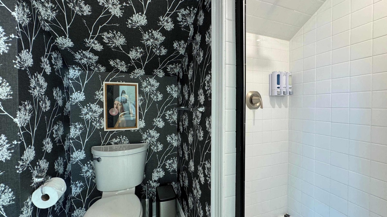 Photo of Bathroom in Dixon Park