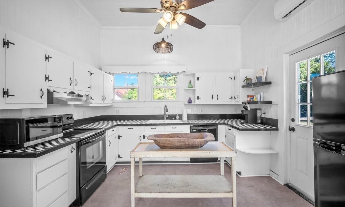 Photo of Kitchen in Metter