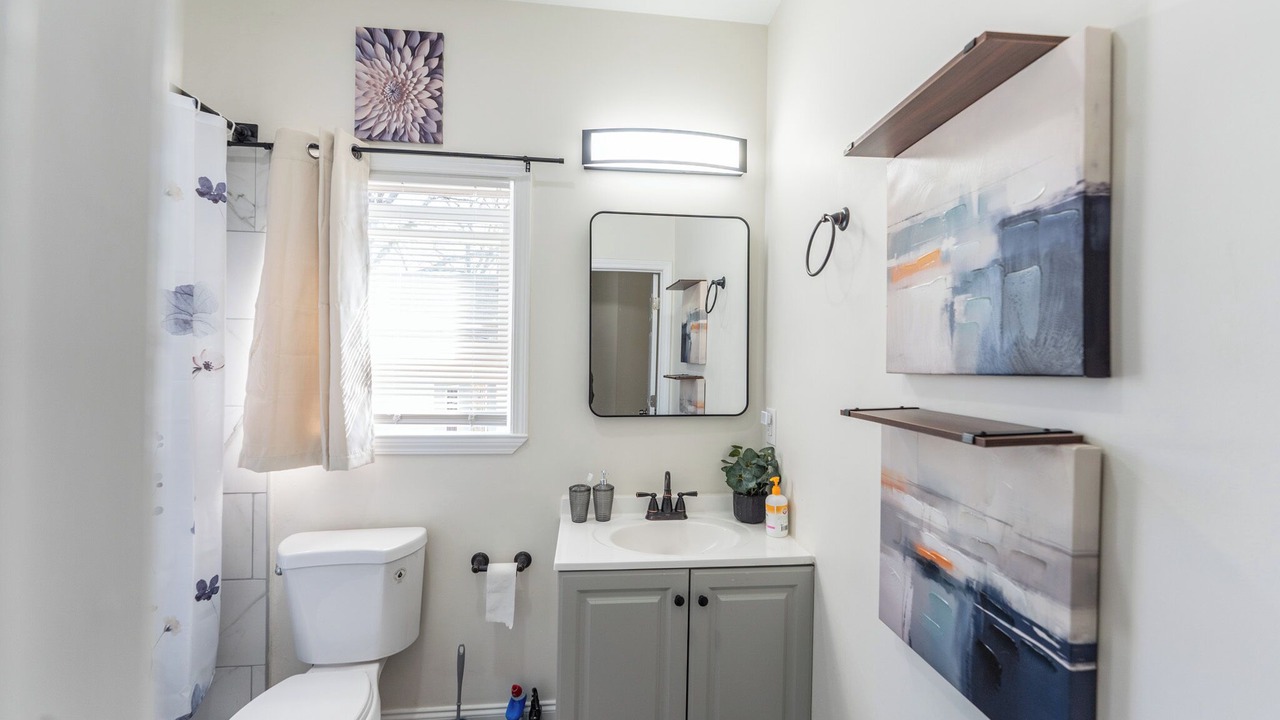 Photo of Bathroom in Church Street
