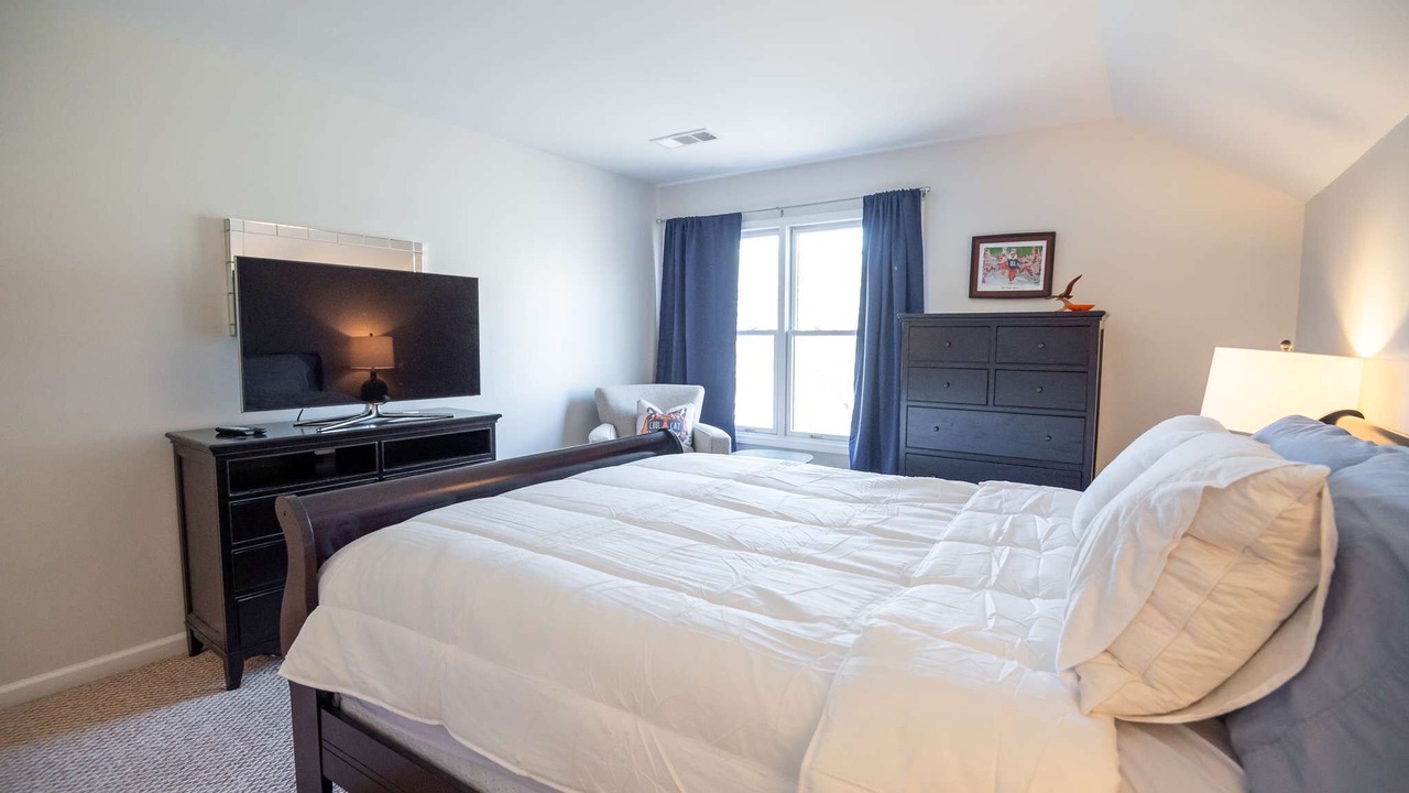 Photo of Bedroom in Smith Mountain Estates