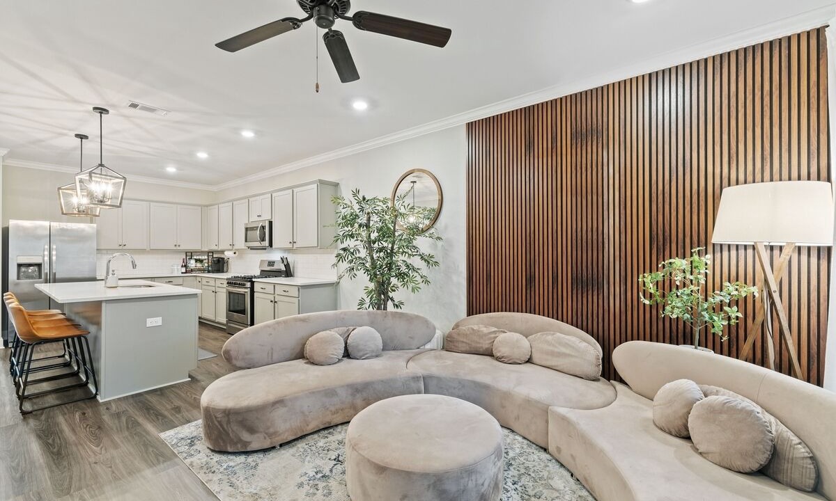 Photo of Livingroom in Auburn