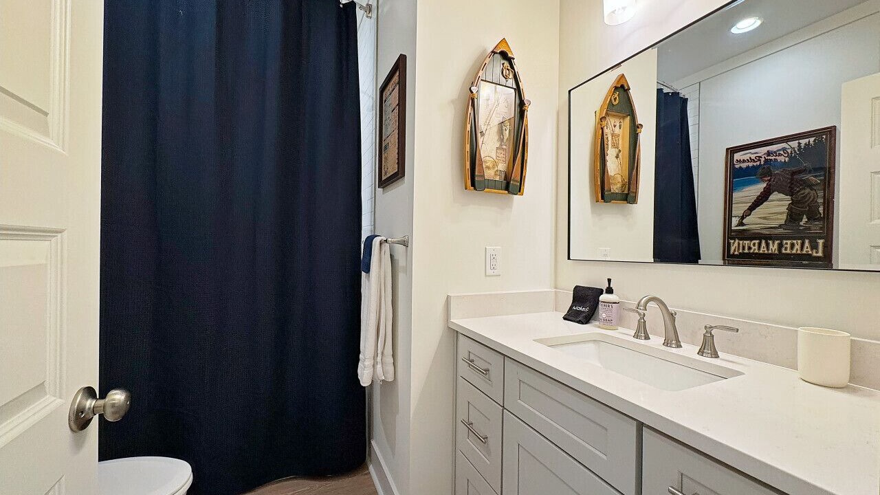 Photo of Bathroom in Jacksons' Gap