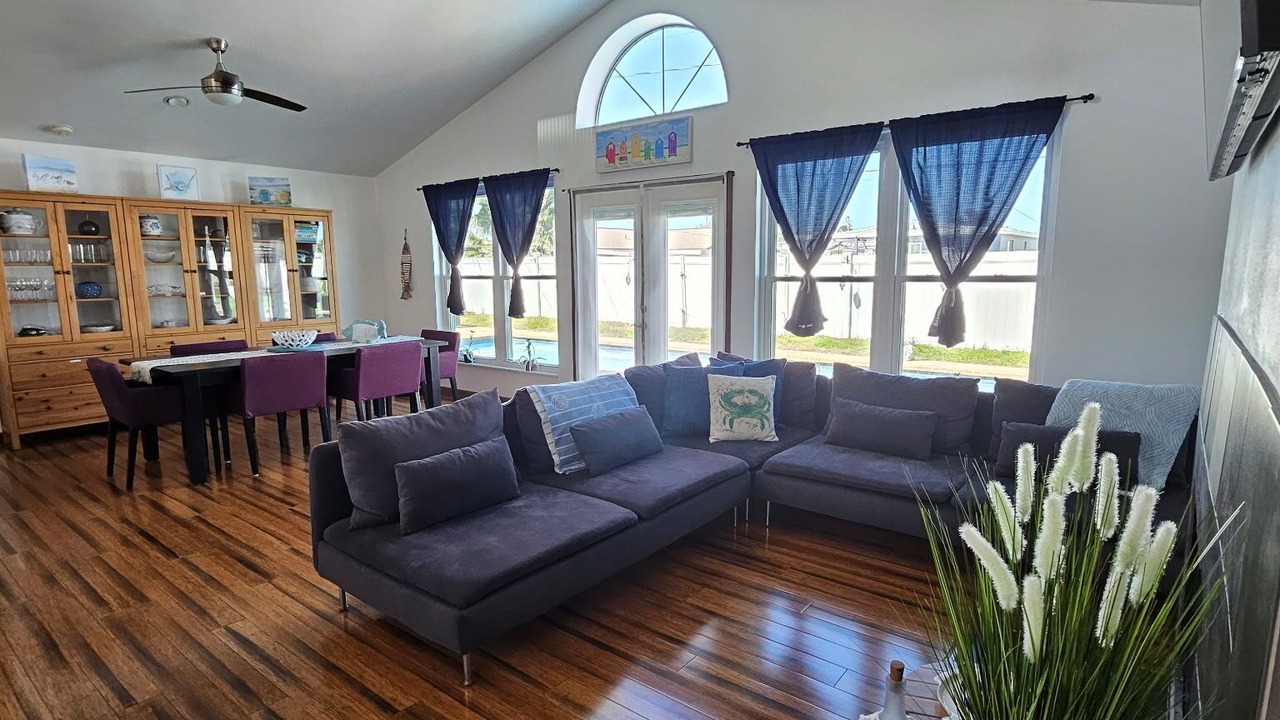 Photo of Livingroom in Seabreeze Shores In Kingston Park