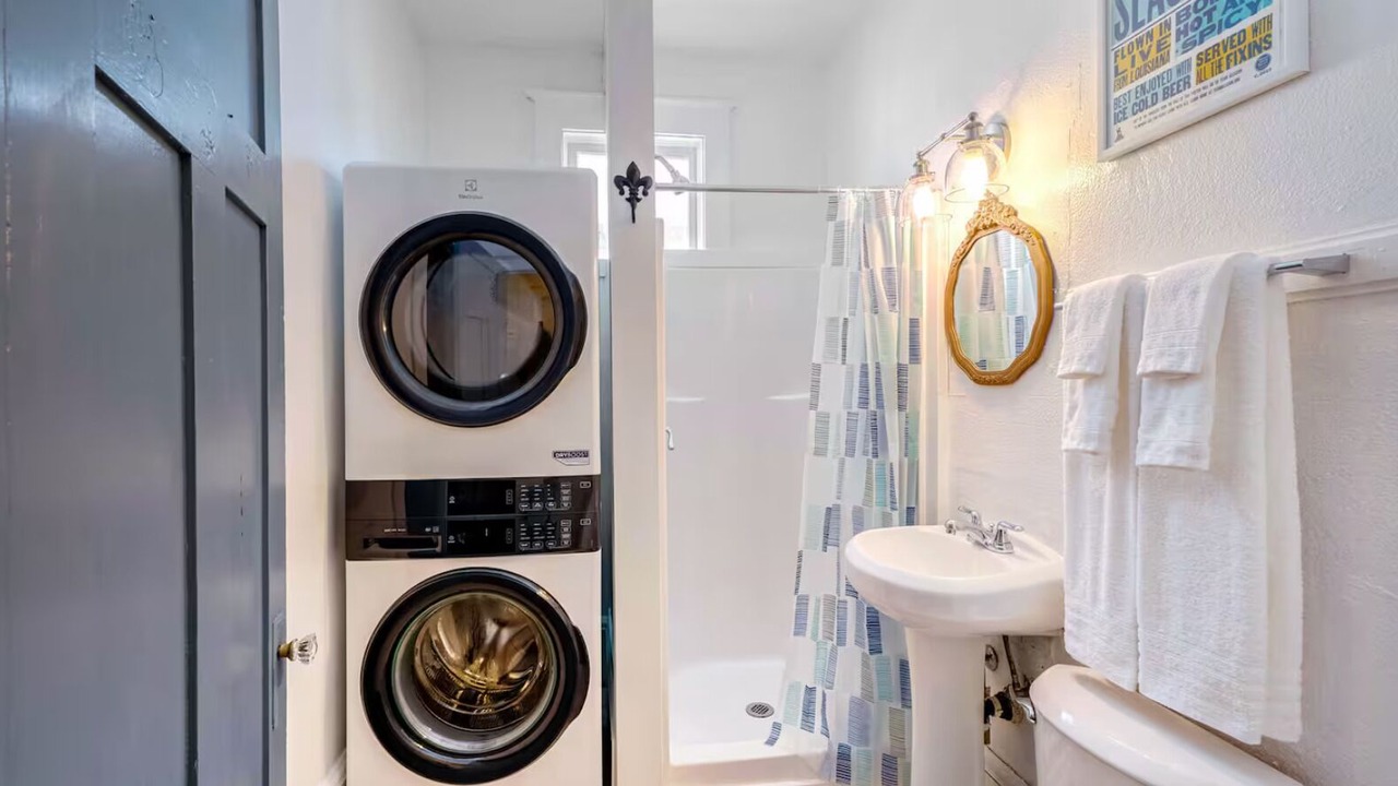 Photo of Bathroom in Mid-City