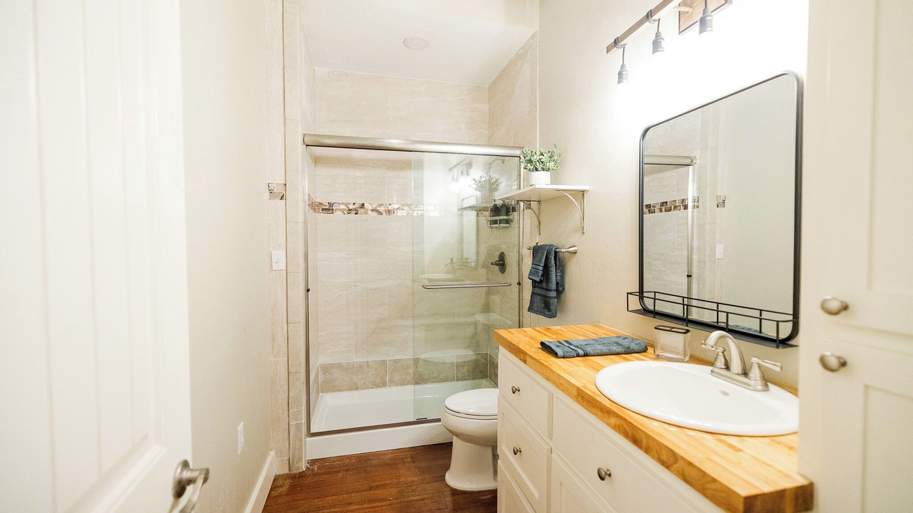 Photo of Bathroom in Laurel