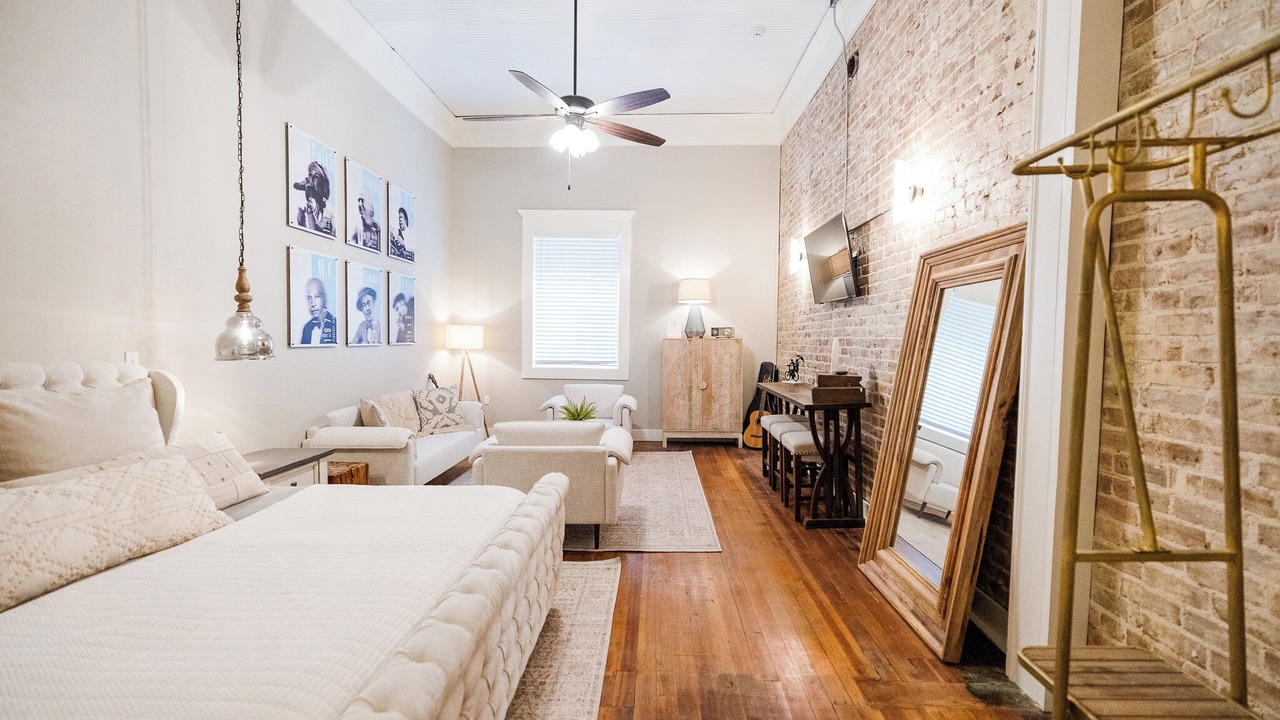 Photo of Bedroom in Laurel