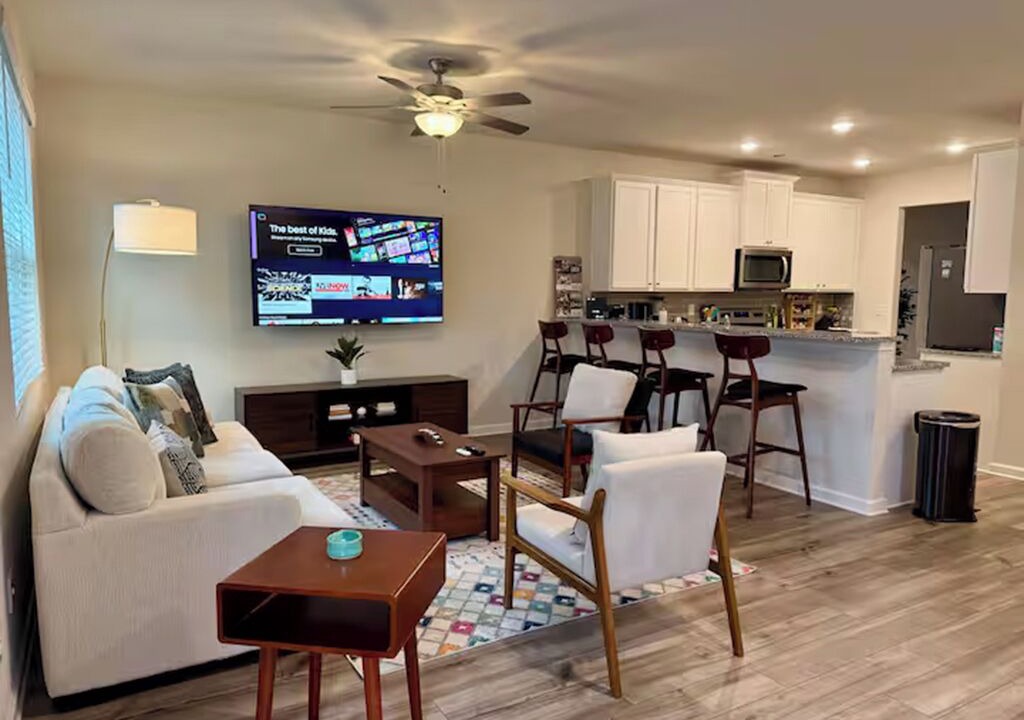 Photo of Livingroom in Decatur