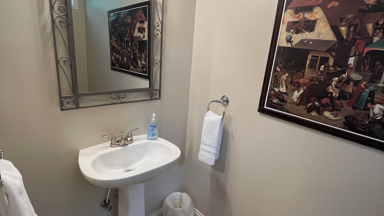 Photo of Bathroom in Pickwood