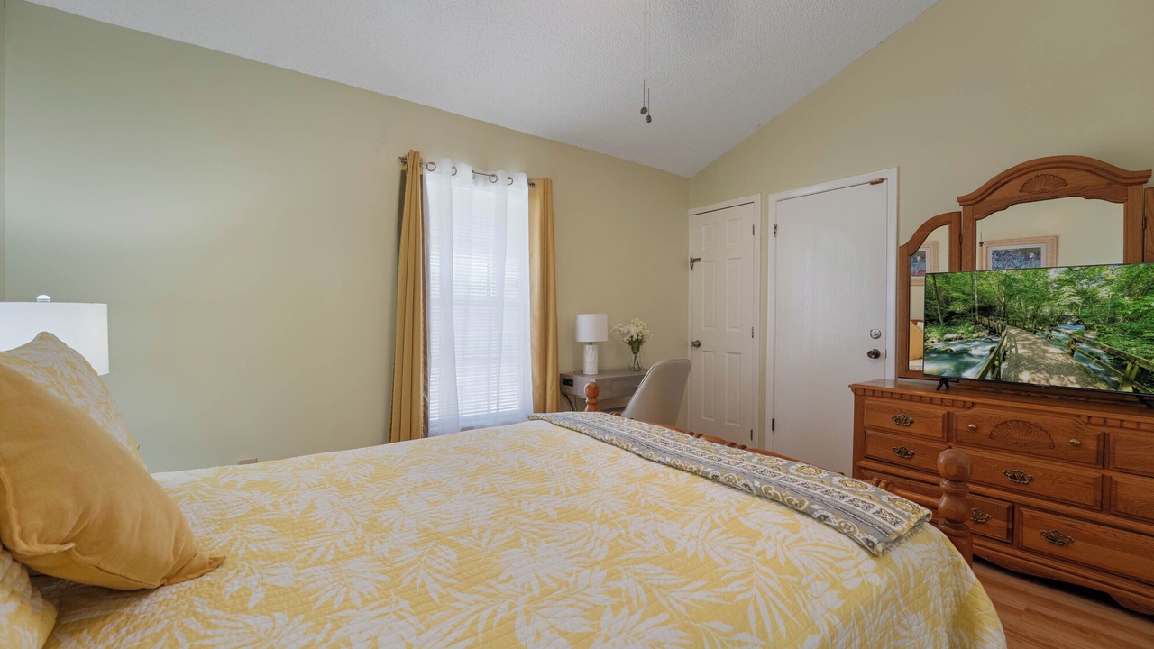 Photo of Bedroom in Winter Springs