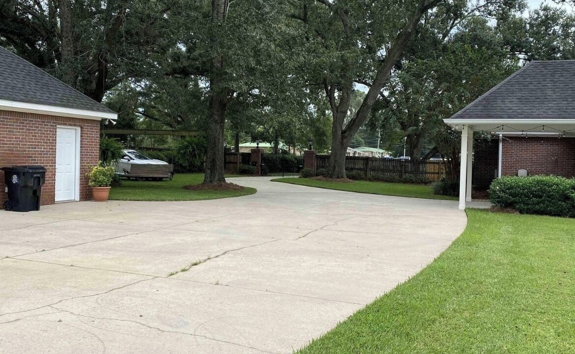 Photo of Outdoor in Robertsdale