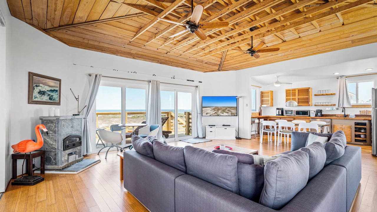 Photo of Livingroom in Dauphin Island
