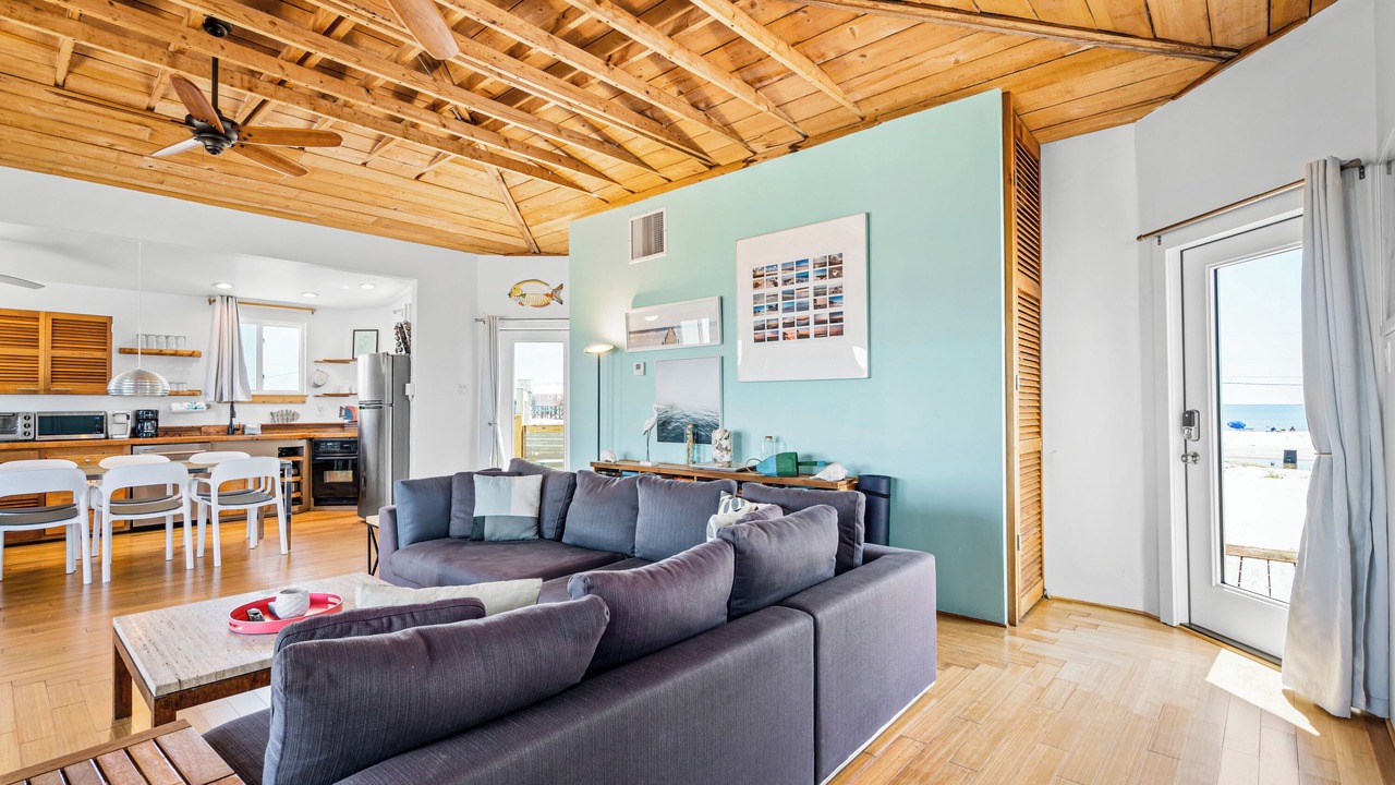 Photo of Livingroom in Dauphin Island