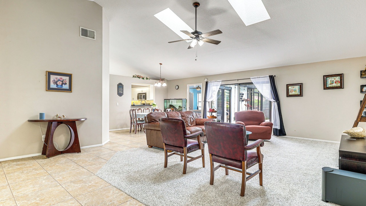 Photo of Livingroom in Lake Mary