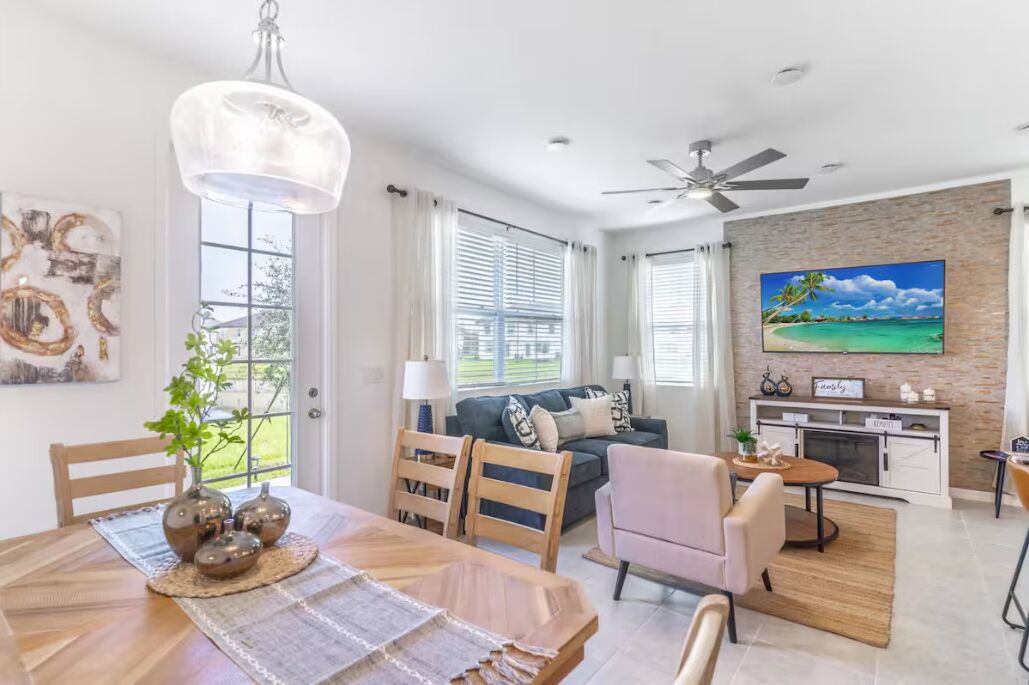 Photo of Livingroom in Davenport