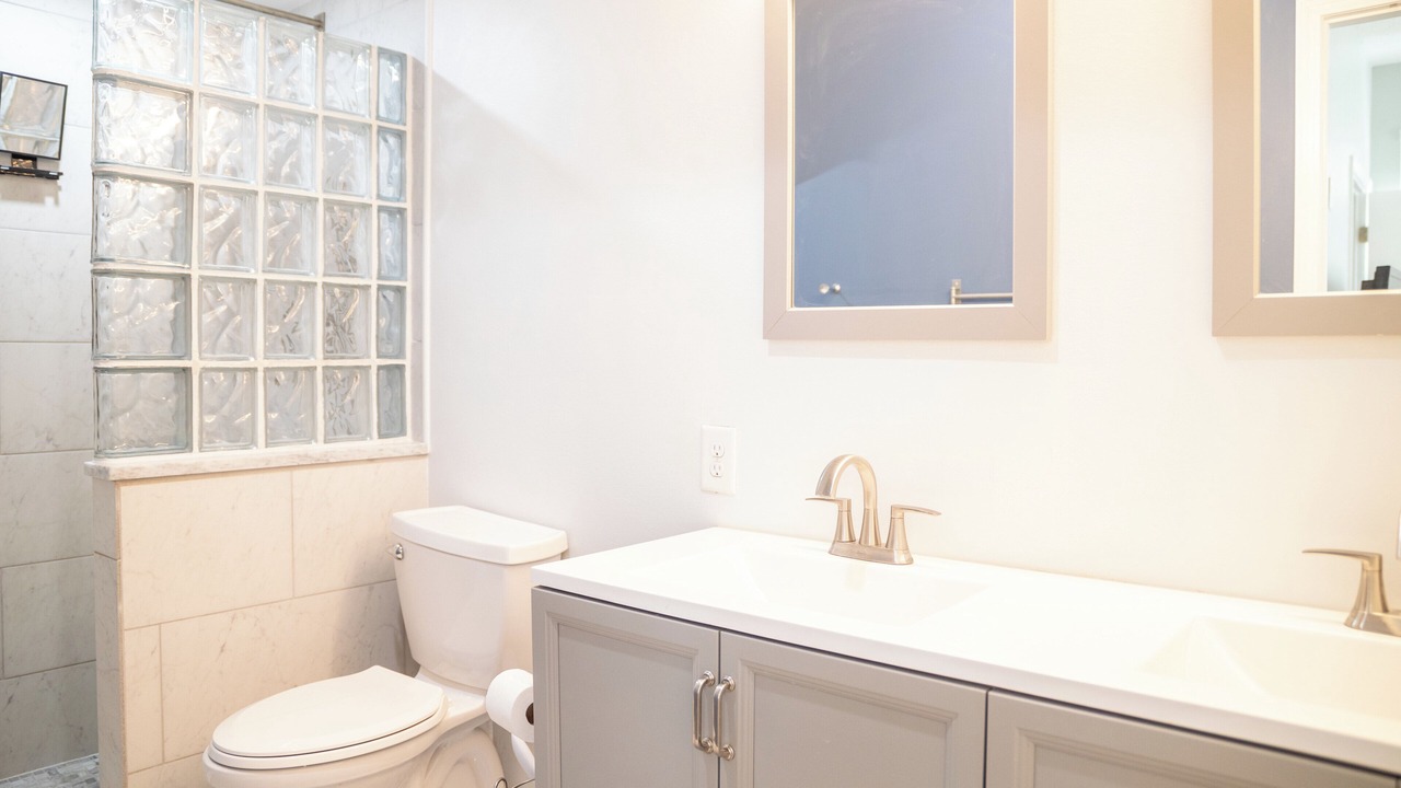 Photo of Bathroom in Ocean Springs