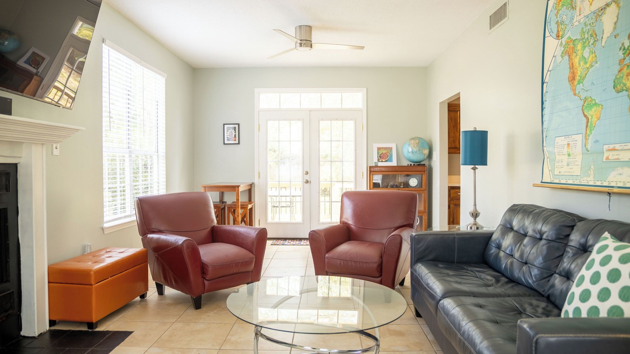 Photo of Livingroom in Ocean Springs