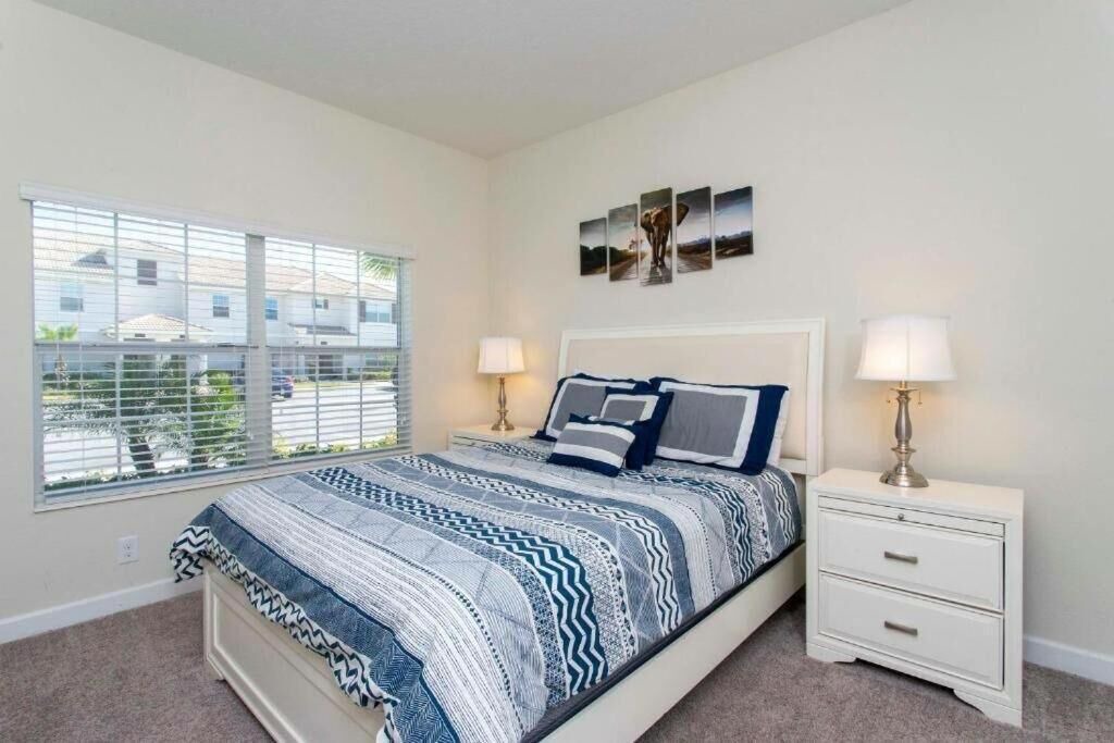 Photo of Bedroom in Davenport